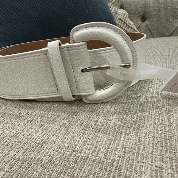 Lauren Conrad Wide Covered Buckle Dress Belt - Picture 4 of 7